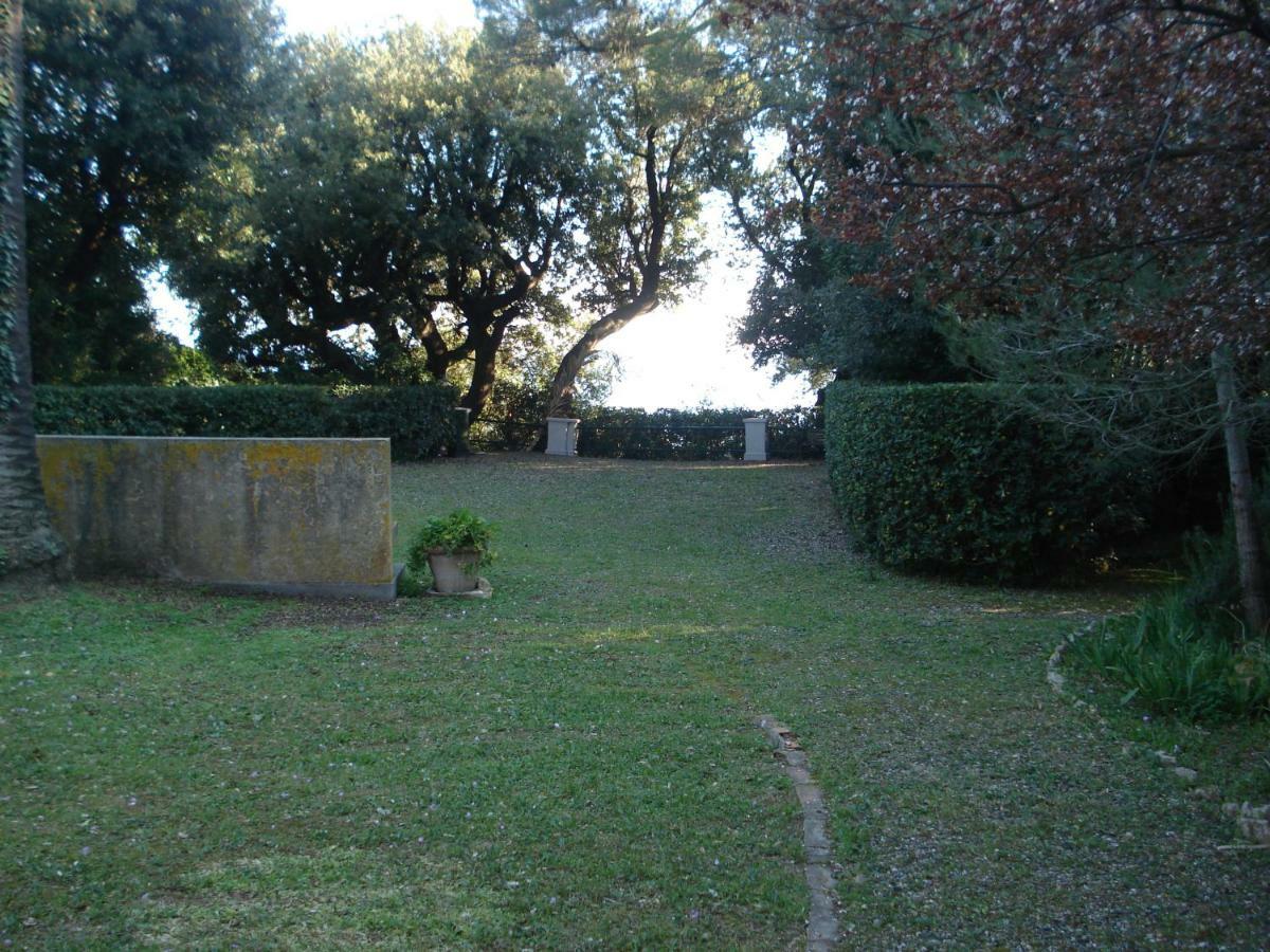 Monolocale In Villa Castiglioncello Exteriör bild